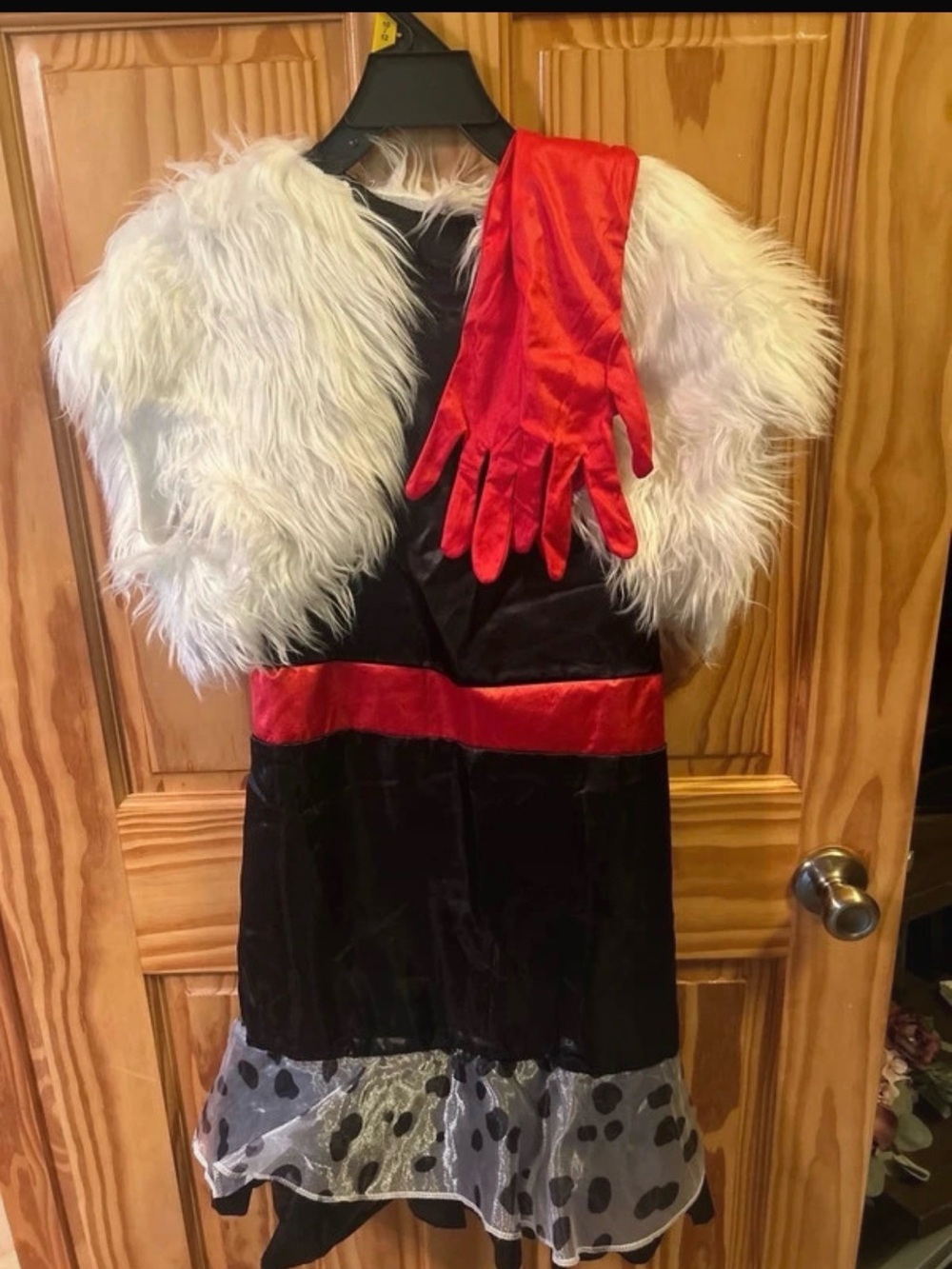 Kids Black and White Cruella-Inspired Costume with Red Gloves and wig